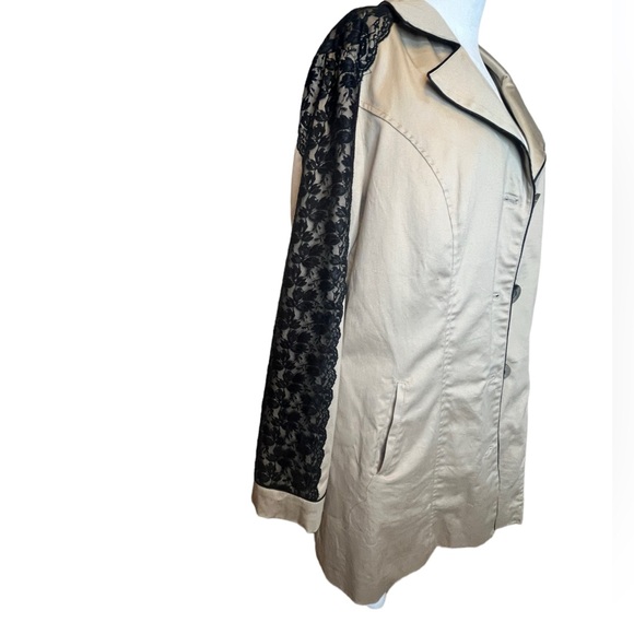 Eden Court Lace Light Khaki Jacket _Large - Picture 6 of 14